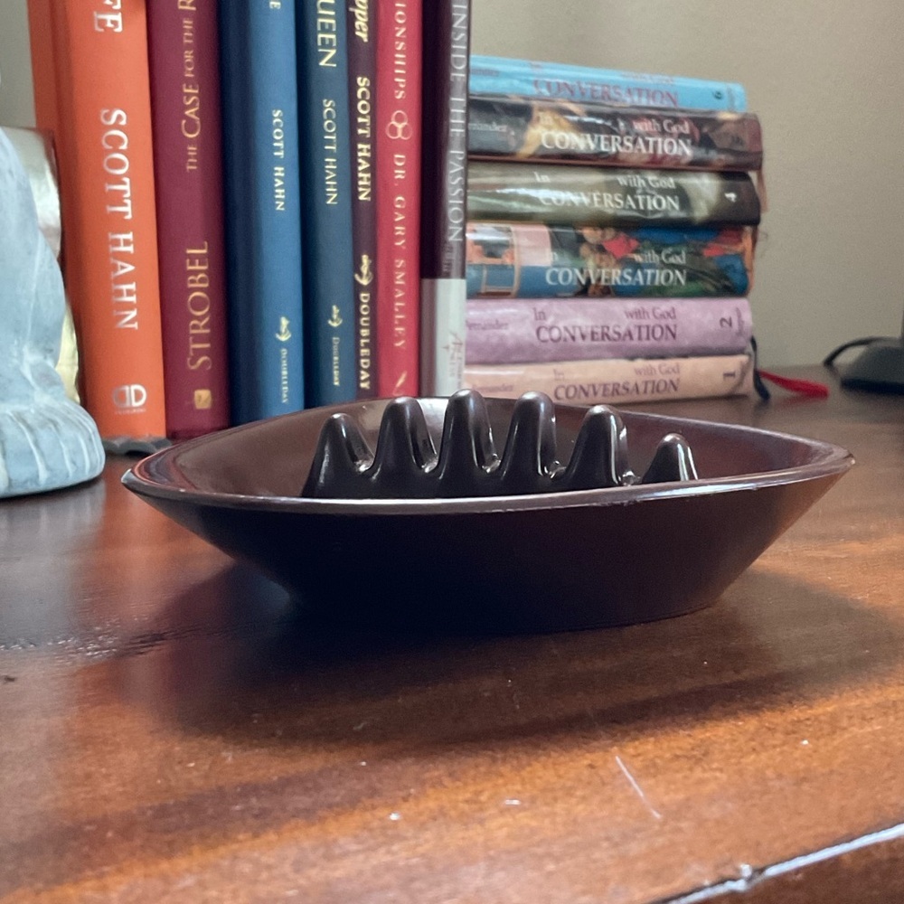 Atomic Boomerang Anholt Ashtray Chocolate Brown Melamine Mid Century Modern
